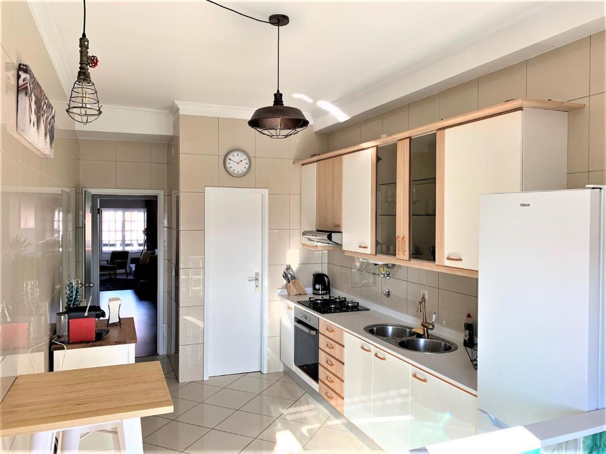 Charm City Center Apt 140M2 & Free Parking Lejlighed Braga Eksteriør billede